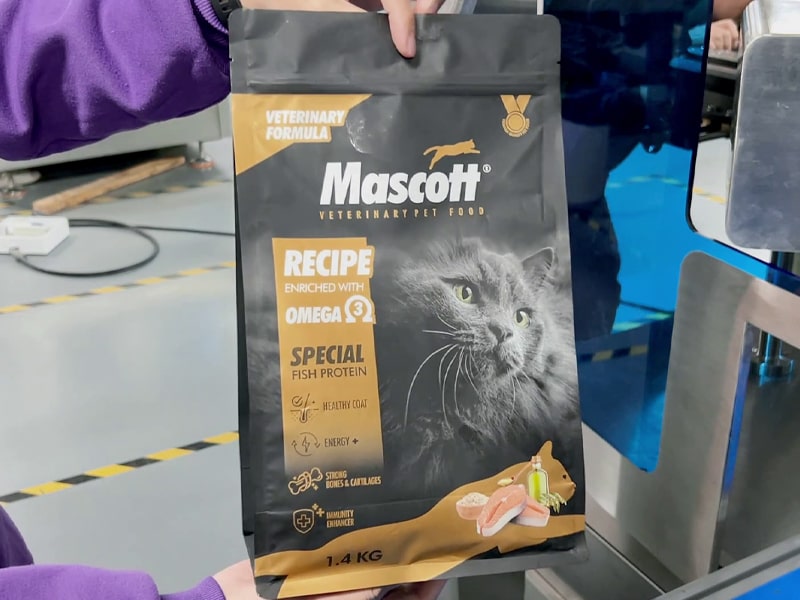 Embalagens para alimentos para animais de estimação: bolsas stand-up e sacos resseláveis
